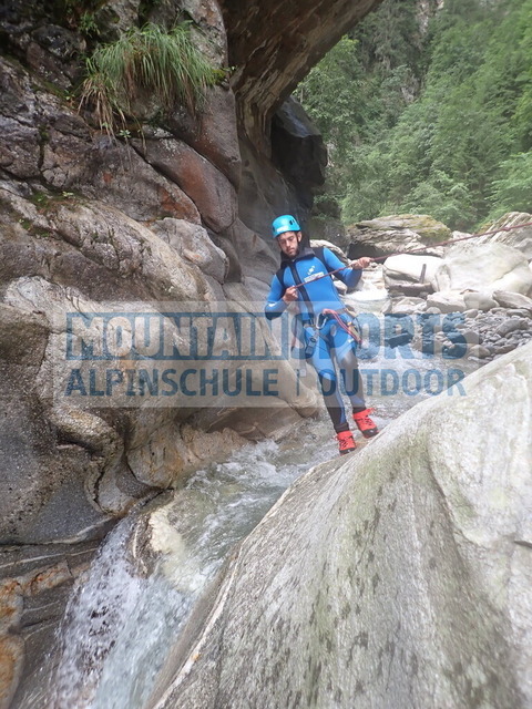 P7160045 | Bestelle die Bilder deines Berg- oder Wasser-Abenteuers mit Mountain Sports bequem von zu Hause aus direkt über unseren Online Fotoshop von pictrs.com. - Realisiert mit Pictrs.com