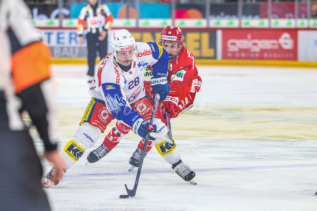 EHCB vs EHCK_wb-1498 | Sportbilder, Sportfotograf, Hochzeits- und Eventfotografin, Flugshows, Portraits und Tiershooting, Aviation, Downhill, Nationalleague, Swissleague, International