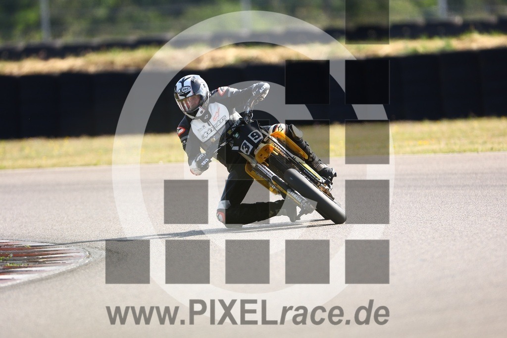 0039-20260525_00321 | Schöne Erinnerungen an spannende Momente - das festzuhalten ist unser Job. PIXELrace.de ist seit 2003 auf den Rennstrecken Europas unterwegs um die Action draußen beim Fahren und die wunderbare Stimmung imm Fahrerlager für euch einzufangen.