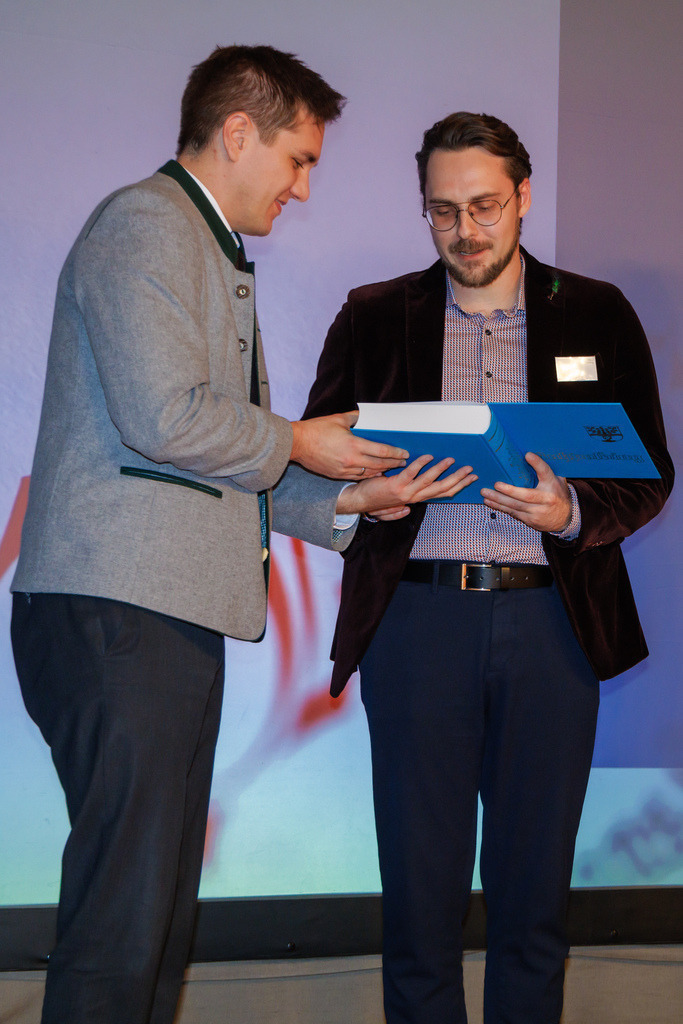 GT2A4150 | ap-design // andreas plenk - Realisiert mit Pictrs.com