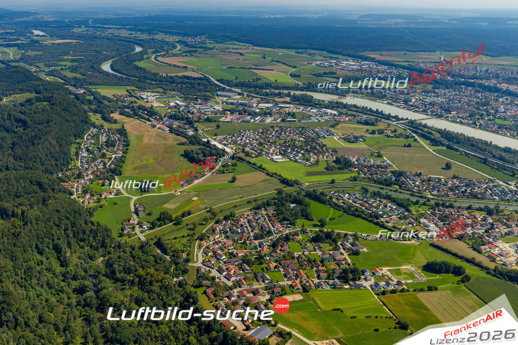 Das Luftbild zeigt : Steinhöring Winhöring - Die Luftaufnahme wurde 2024 vom UL-Flugzeug aus erstellt ( keine Drohne ) - Hochauflösende Luftaufnahme - Für grossformatige Ausdrucke geeignet. Die Geschenkidee !Mit Lizenz und Bildrechte bestellbar