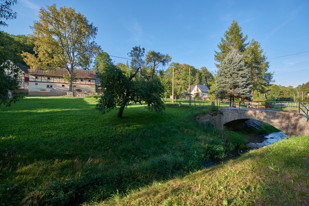 In Schönau entlang des Wildenfelser Bachs im LSG _Wildenfelser Zwischengebirge_ 03 | Bedeutsame Landschaften Deutschlands - Realisiert mit Pictrs.com