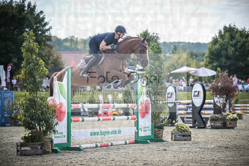 DOS_8758 | Entdecke hochwertige Reitturnierfotos von Foto Oger. Professionell, emotional und authentisch – jetzt Lieblingsmomente im Shop bestellen.Deutschlandweite Turnierfotografie. - Realisiert mit Pictrs.com