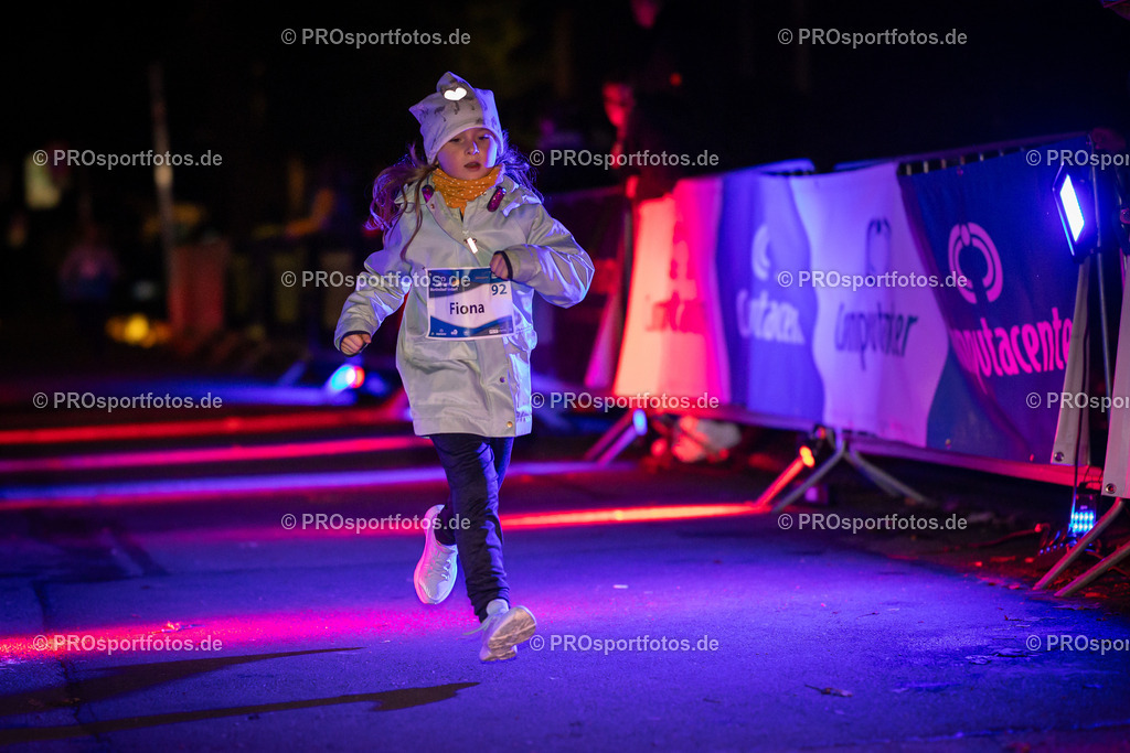 Martinslauf Sindorf 2023 in Kerpen-Sindorf, 09.11.2023 | Impressionen vom Martinslauf Sindorf 2023 am 09.11.2023 in Kerpen-Sindorf (Nordrhein-Westfalen).