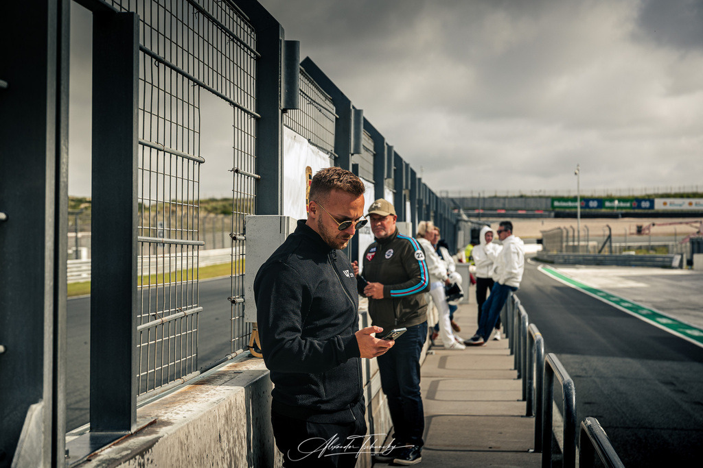 _6PZ6315 _ | Entdecken Sie die faszinierende Welt von Alexander Tschuncky Arts: Kreative Fotografie, atemberaubende Automobilkunst und hochwertiger Bilderdruck. Lassen Sie sich inspirieren! - Realisiert mit Pictrs.com