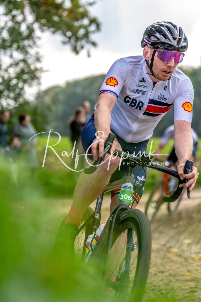 Ralf Eppink Photography 20251012_DSC03622 | Sportfotografie, Eventfotografie, Porträtfotografie, Radsport Fotograf, Triathlon Fotograf, Düsseldorf Fotograf, Köln Fotograf, Actionfotografie, Teamfotografie, Peoplefotografie, Business Portraits, Veranstaltungsfotografie, Reportagefotografie - Realisiert mit Pictrs.com