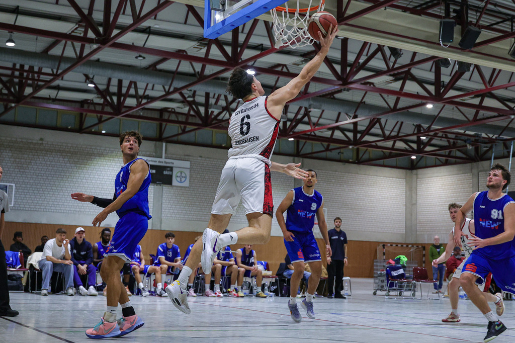Regio BAYER GIANTS vs NEW Elephants Grevenbroich-95 | Fotos von Basketballspielen aus dem Raum NRW fotografiert von Gero Mueller-Laschet und Daniel Schaefer - Realisiert mit Pictrs.com