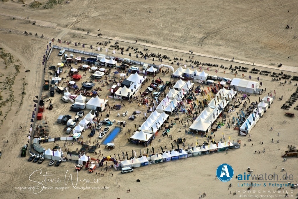 Luftbilder St.Peter-Ording | Entdecken Sie atemberaubende Luftbilder und Fotografien auf airwatch.de - Tauchen Sie ein in eine Welt voller faszinierender Aufnahmen aus der Vogelperspektive.