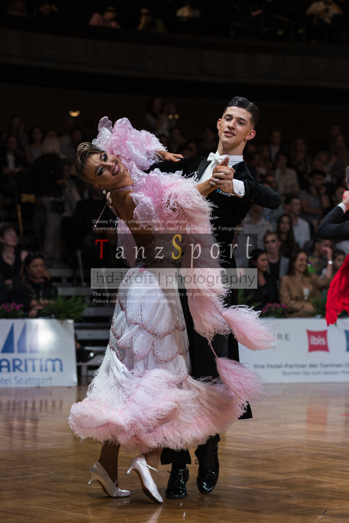 20250820_WDSF Standard Rising Stars R3-3427 | Tanzsportbilder, Standardtanz, Lateintanz, WDSF, DTV, LTVB, dancecomp, goc, hessen tanzt, blaues band der spree, walzer, tango, wiener walzer, slowfox, quickstepp, samba, rumba, cha-cha-cha, paso doble. jive, hd-kroft photography, turniertanzsport