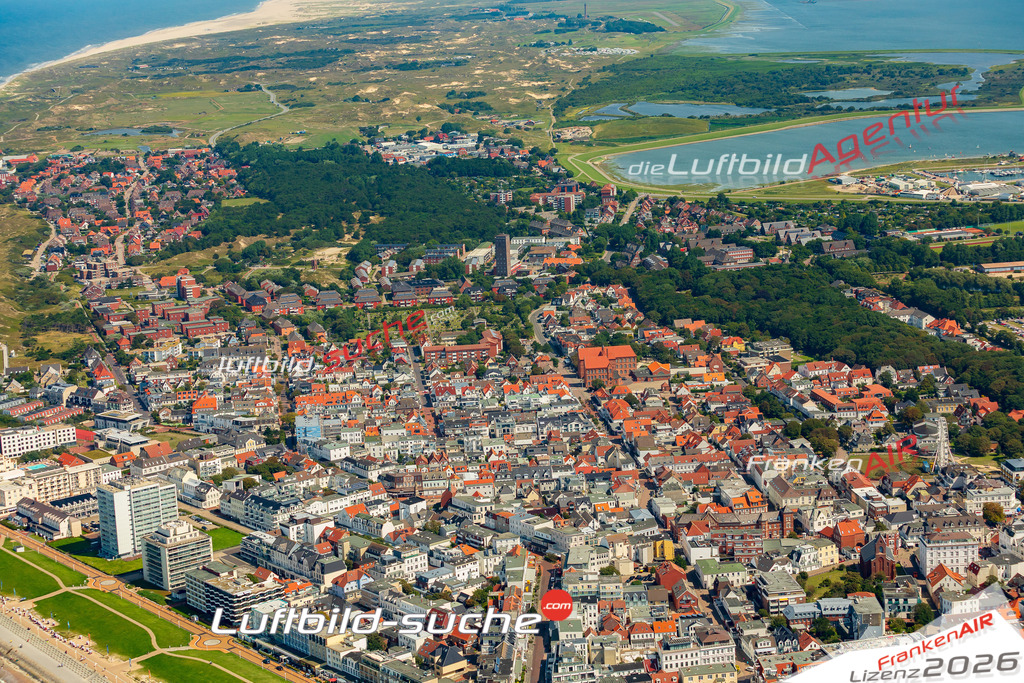 Stadt Norderney von Oben- Die Luftaufnahme wurde 2025 vom UL-Flugzeug heraus erstellt ( keine Drohnenaufnahme ) - Hochauflösende Luftaufnahme - für Wandbilder und großformatige Ausdrucke geeignet. Das besondere Geschenk!Hier alle&nbsp;Infos zur Lizenzierung der LuftaufnahmeWir fliegen auch dieses Jahr wieder in Ihre Region um Luftbilder zu erstellen.- Luftbild anfragen