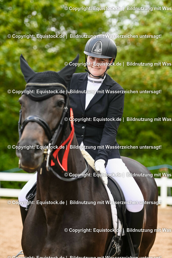 20230716_01_Dressurprüfung Kl.M_0675 | equistock