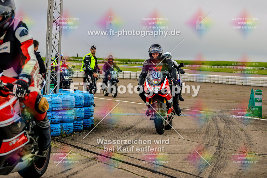 MotoTeam-7929 | Hier findet Ihr Bilder von Touristenfahrten auf der Nürburgring Nordschleife oder von anderen Veranstaltungen die ich besucht habe. Viel Spass beim Durch Schauen 