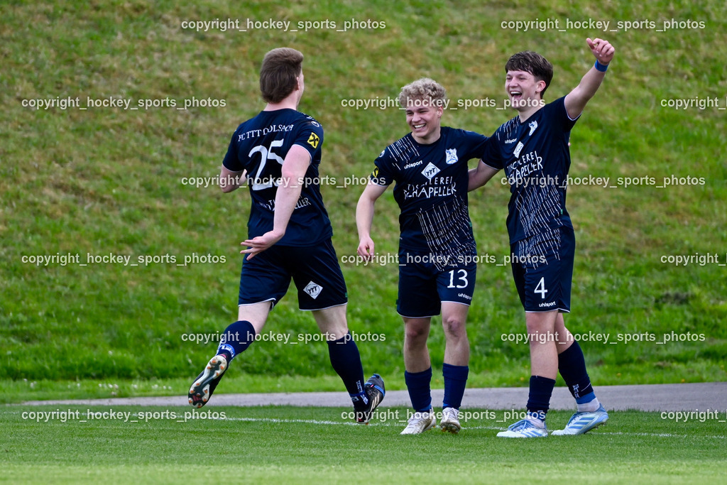 FC Faakersee vs. FC Dölsach | Jubel FC Dölsach Mannschaft, #13 Tobias Josef Nussbaumer FC Dölsach, #4 Yannick Finn Brandner FC Dölsach, #25 Niclas Christian Brandner FC Dölsach, FC Faakersee vs. FC Dölsach, FC Faakersee vs. FC Dölsach am 20.04.2025 in Finkenstein (Sportplatz Finkenstein), Austria, (Photo by Bernd Stefan)