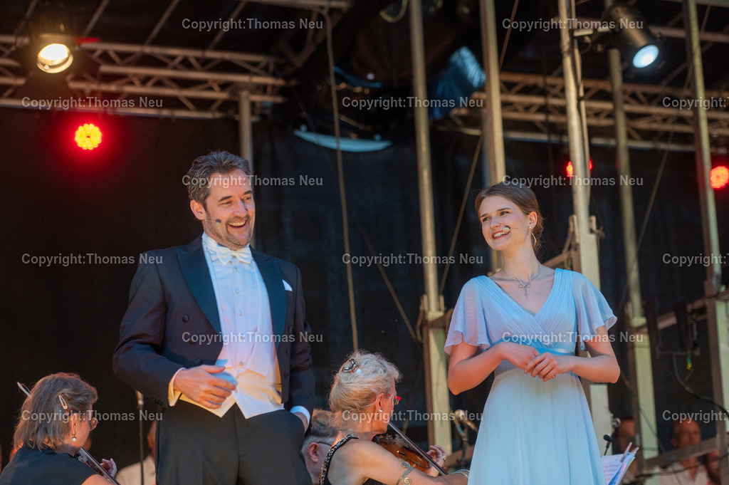DSC_3011 | 28.06.2025, Bensheim, Auerbach, Opern Air im Staatspark Fürstenlager,  von links: Cosima Seitz, Markus Francke und Emma Kindinger,, Bild: Thomas Neu