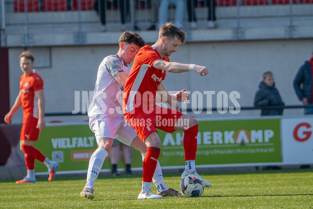 Fußball I Herren I Saison 2025-2026 I Bezirksliga Weser-Ems 4 I 24. Spieltag I VFL Oythe - SV Thüle I 220020.03.2026 | jns.sportfotos - Realisiert mit Pictrs.com