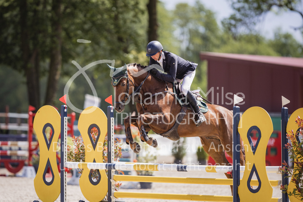 230516_Mühlen_03SprPf-A-460 | Deine schönsten Turniermomente als professionelle Fotos! Entdecke hochwertige Pferdesport-Fotografie im Online-Shop. Jetzt Fotos finden & bestellen!