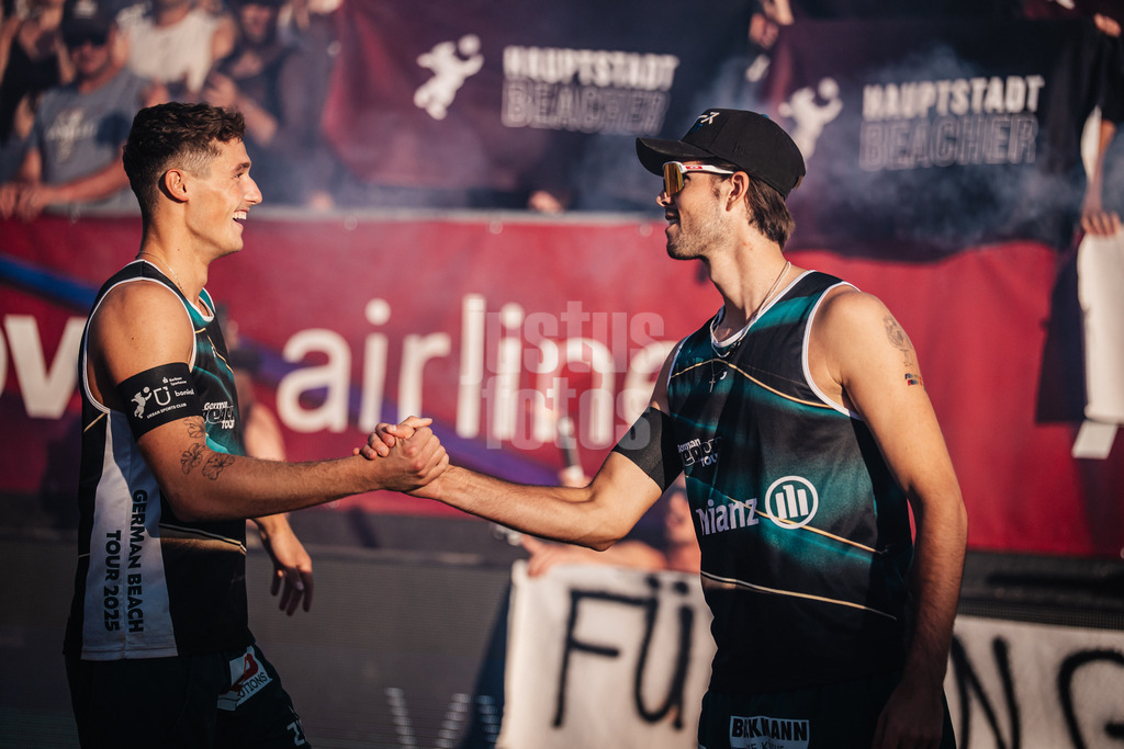 Beachvolleyball | Männer | Allianz German Beach Tour 2025 | Tourstop Berlin | 16.08.2025 | v.l. Hennes Nissen und Niklas Held