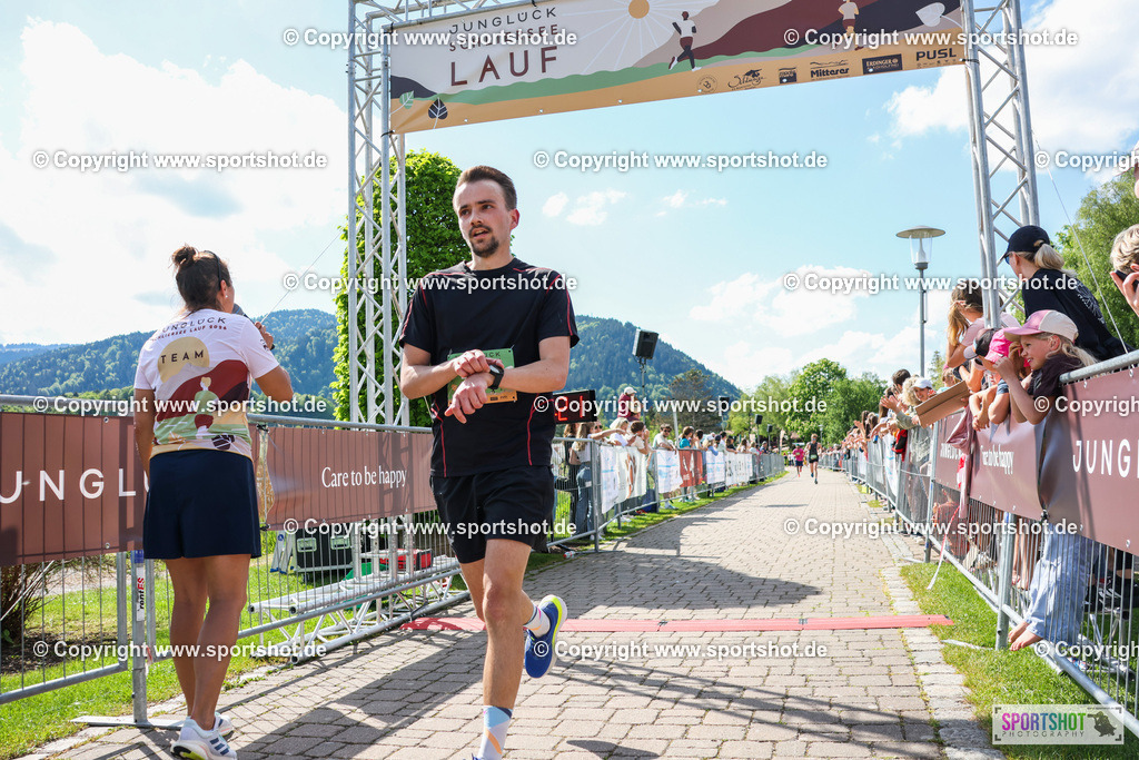 2U6A6531 | Schliersee Lauf 2026 #flowmotion #schlierseelauf #junglückschlierseelauf #schliersee #halbmarathon @junglueck #sportshot_your_pictrs #yourpictrs #canondeutschland #canonsportphotography