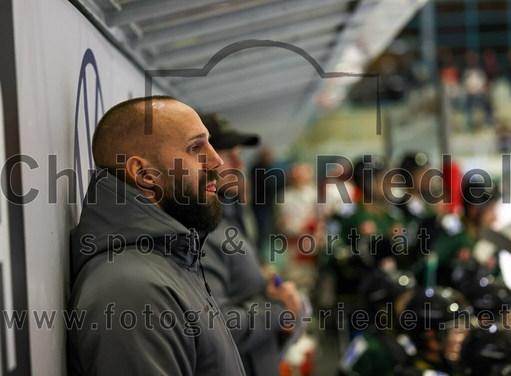 2022-11-13_002_TSV_Erding_gegen_TEV_Miesbach | Erding, Deutschland, 13.11.2022:
Eishockey, Bayernliga 2022 / 2023, 13. Spieltag, TSV Erding gegen TEV Miesbach, Endergebnis: 

Foto: Christian Riedel / fotografie-riedel.net
