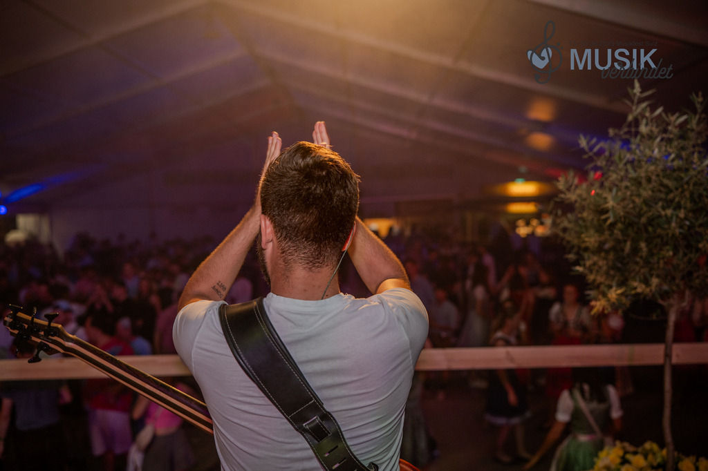 DSC_3878 | "Fussifoto.com – Ihr Ansprechpartner für hochwertige Fotografie! Entdecken Sie kreative Bilder und professionelle Dienstleistungen. Kontaktieren Sie uns für Ihre Projekte!"