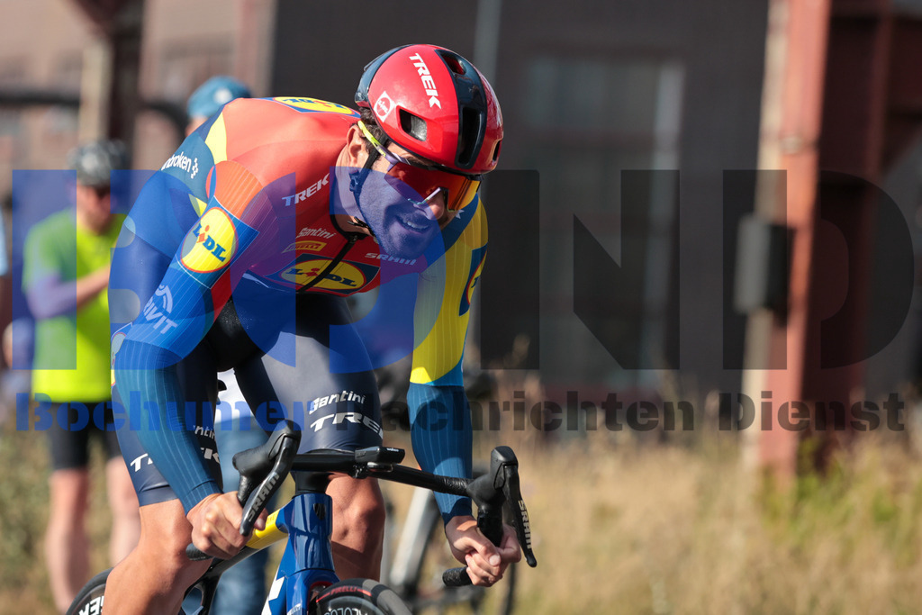 SES_DEUTOU20250820-93 | bond - Realisiert mit Pictrs.com