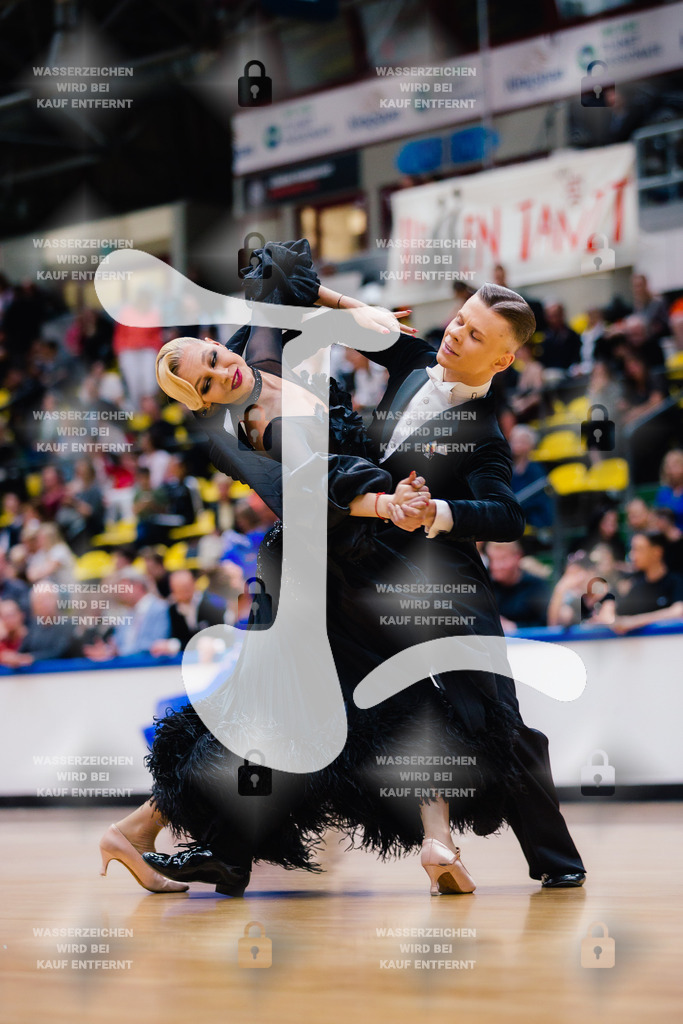 Hessen Tanzt WDSF International Open Standard 7th (67) Pijus Palskys _ Anna Berzina (Lithuania)-2025-05-17-8650 | Webshop for digital downloads and prints of dance sport, event & show photographer Julian Link - Realisiert mit Pictrs.com