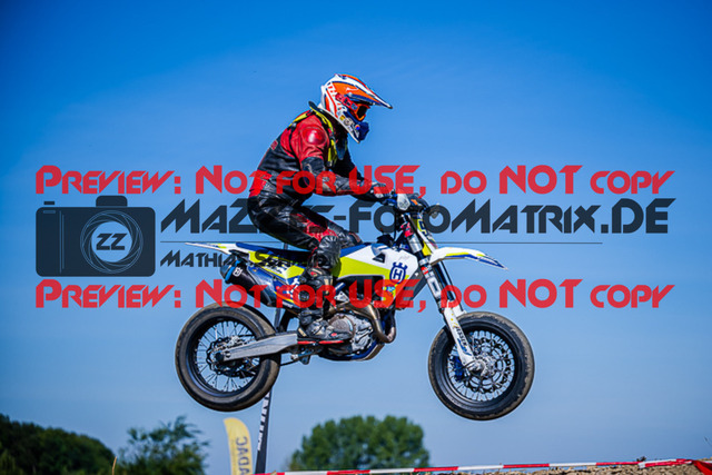 MaZZes_FotoMatrix_220904_3649 | UE40