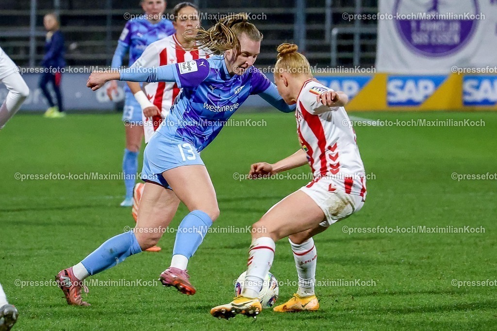 xSSCx09022601005 | 09.02.2026, xsscx, Frauen Fussball, 1. FC Koeln - SGS Essen, 1. Fussball Bundesliga, 17. Spieltag, Franz-Kremer-Stadion, Saison 2025 2026: Maike Berentzen (SGS Essen 13) im Zweikampf gegen Laura Vogt (1. FC Koeln 8) DFB regulations prohibit any use of photographs as image sequences and or quasi-video. Photo: xSandraxScherningxPressefotoKochx