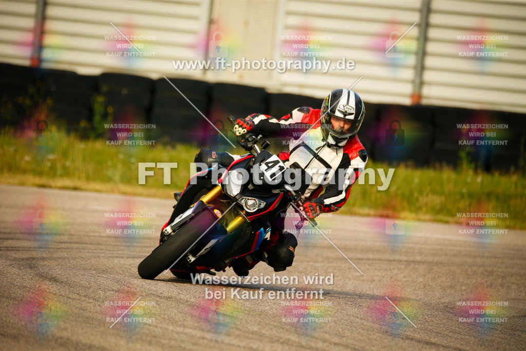 _MOT5154 | Hier findet Ihr Bilder von Touristenfahrten auf der Nürburgring Nordschleife oder von anderen Veranstaltungen die ich besucht habe. Viel Spass beim Durch Schauen 