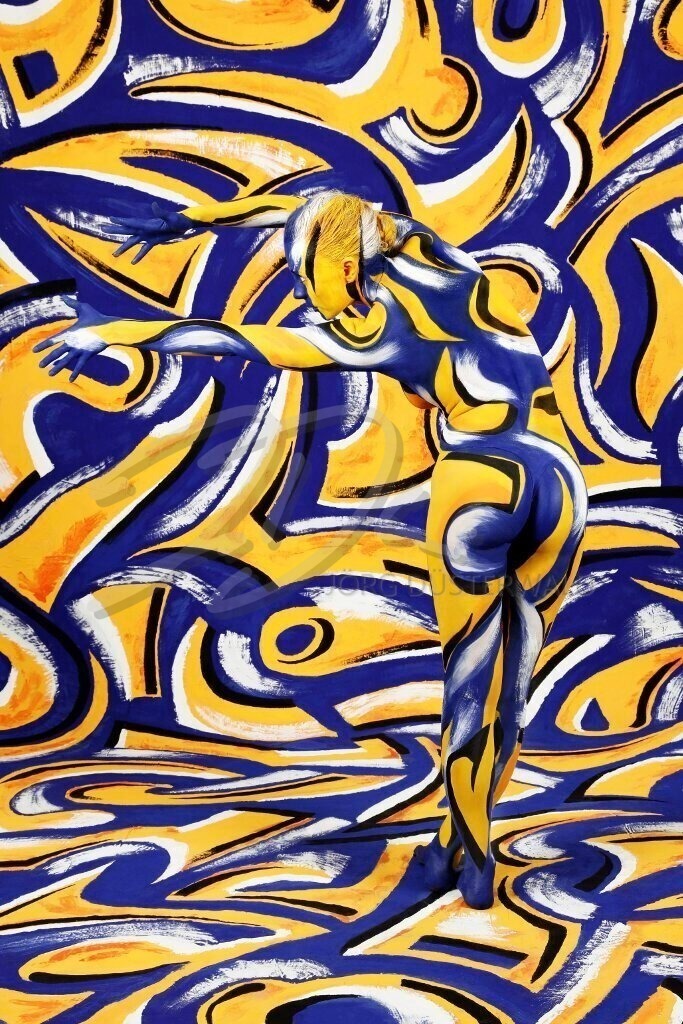 Bodypainting-BLAUGELB_0895b2 | #003 | Modell: Anastasia | Foto: Tschiponnique Skupin - Realisiert mit Pictrs.com