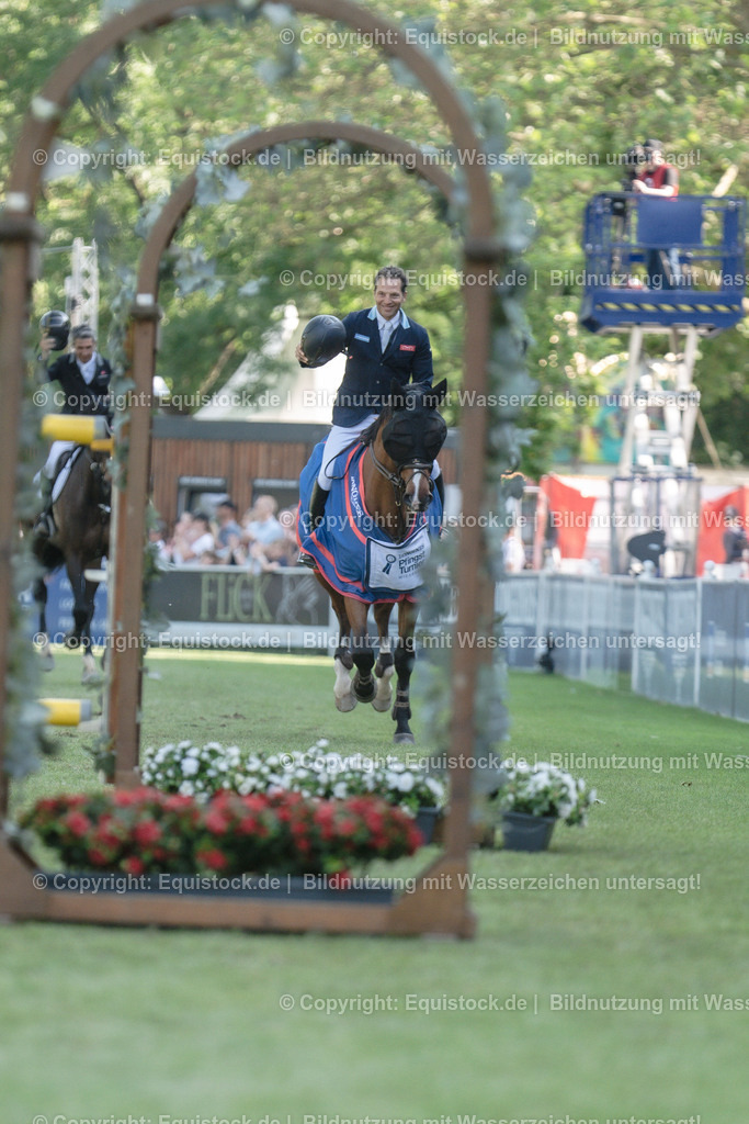 20230528_17_CSI4_Hess.Min.Präs_0379 | equistock