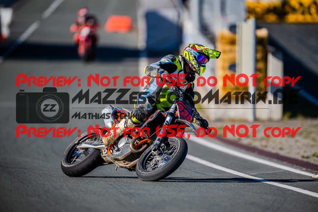 MaZZes_FotoMatrix_220903_9707 | S3