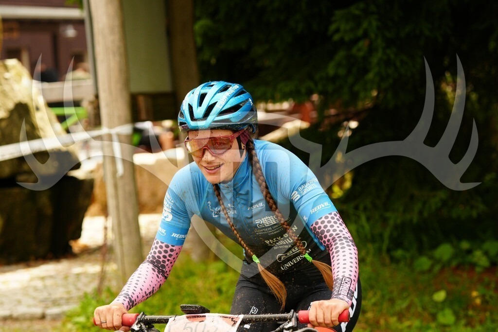 Image00385 | Fotogalerie der Treibjagd im Dunkelwald - Dein MTB Etappenrennen im Erzgebirge - Realisiert mit Pictrs.com