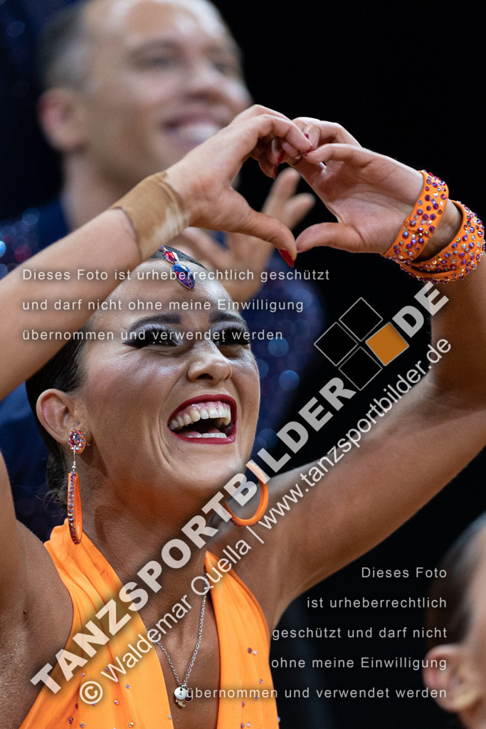 20230226-12216 | Hier finden Sie Tanz Bilder vom Latein und Standard Formationen tanzen. Sportbilder vom Tanzsport. Schöne Fotos und von Weltmeisterschaft, Europameisterschaft, Bundesliga, Regionalliga, Oberliga und Landesliga sowie von GOC Stuttgart, DanceComp, WM Bremen