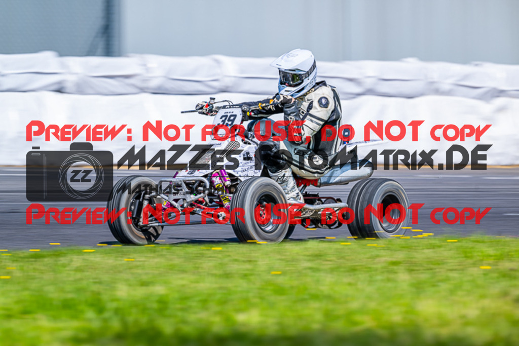 MaZZes_FotoMatrix_230527_8704 | QUAD