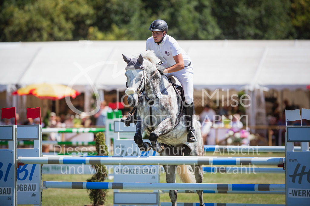 220717_LC_SparkassenTrophy-711 | Deine schönsten Turniermomente als professionelle Fotos! Entdecke hochwertige Pferdesport-Fotografie im Online-Shop. Jetzt Fotos finden & bestellen!