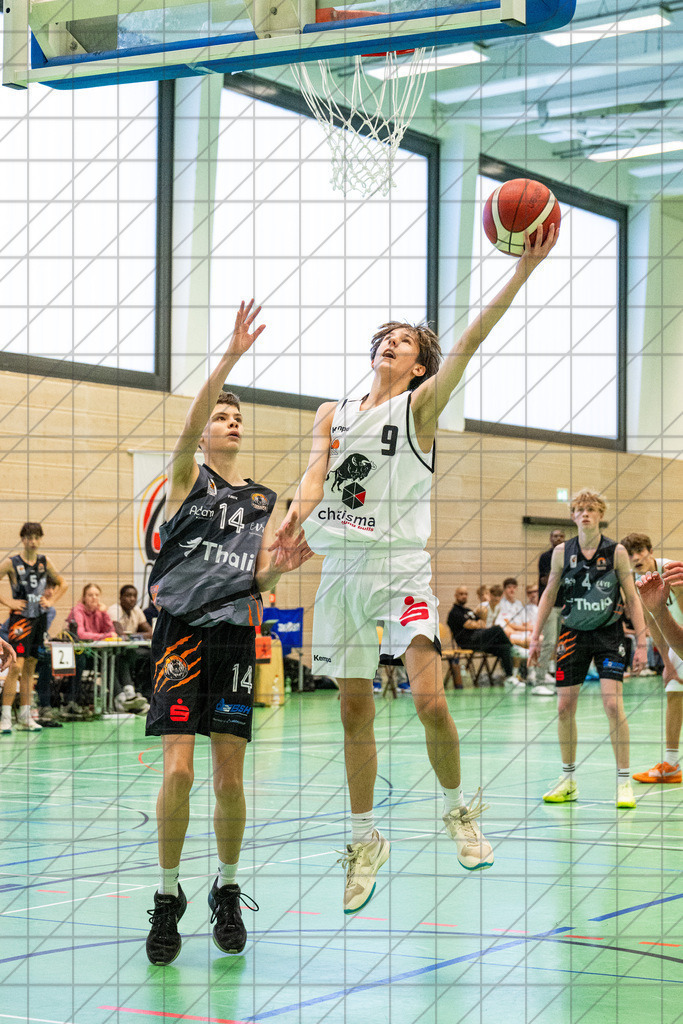JBBL 24/25 | 27.10.2024 | Charisma Young Bulls vs. BBA Hagen | JBBL 24/25 | 27.10.2024 | Charisma Young Bulls vs. BBA Hagen - - - - - CREDIT, www.bullenfotos.de, Martin König, Hörner Weg 40, D-49078 Osnabrück, +4917663732967, Nutzung und Weitergabe nur zu den vereinbarten Zwecken. Presseanfragen an Urheber. Alle Rechte beim Urheber. - - - - - - Realisiert mit Pictrs.com