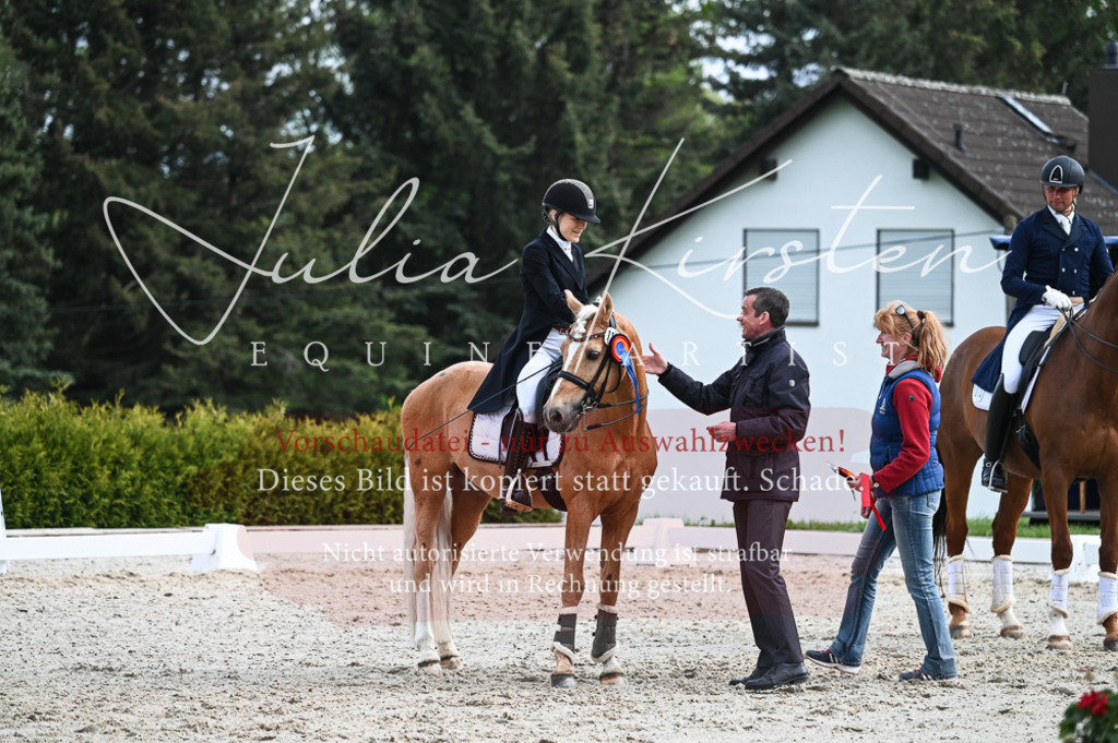 20230513_JK-Röhrsdorf-12-481 | Pferde- und Turnierfotografie in Westsachsen. Pferdeportraits, Auftragszeichnungen und intuitive Kunst.