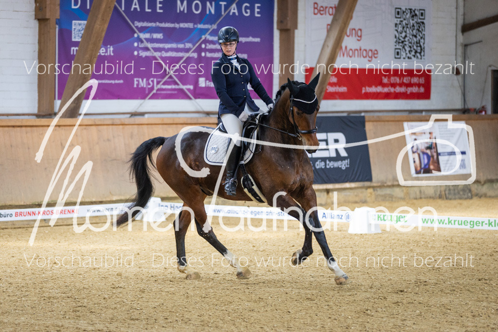 Sth-LPO25-A-Dr-065 | MomenTaufnahmen Pferdesportfotos