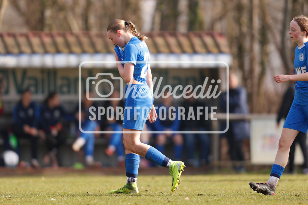 Fußball I Frauen I Saison 2025-2026 I Oberliga Niedersachsen I 15. Spieltag I SV Meppen 1912 e.v. U20 2 - BW Hollage -27 | Mirja Langen (23, SV Meppen 1912 e.v.) - Realisiert mit Pictrs.com