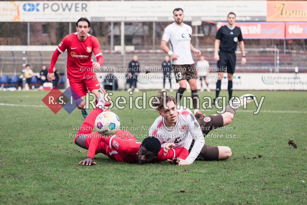 RS-1-030378 | Eliakim-Mbila Kukanda (#27, Havelse), Mika Clausen (#8, FCSP)