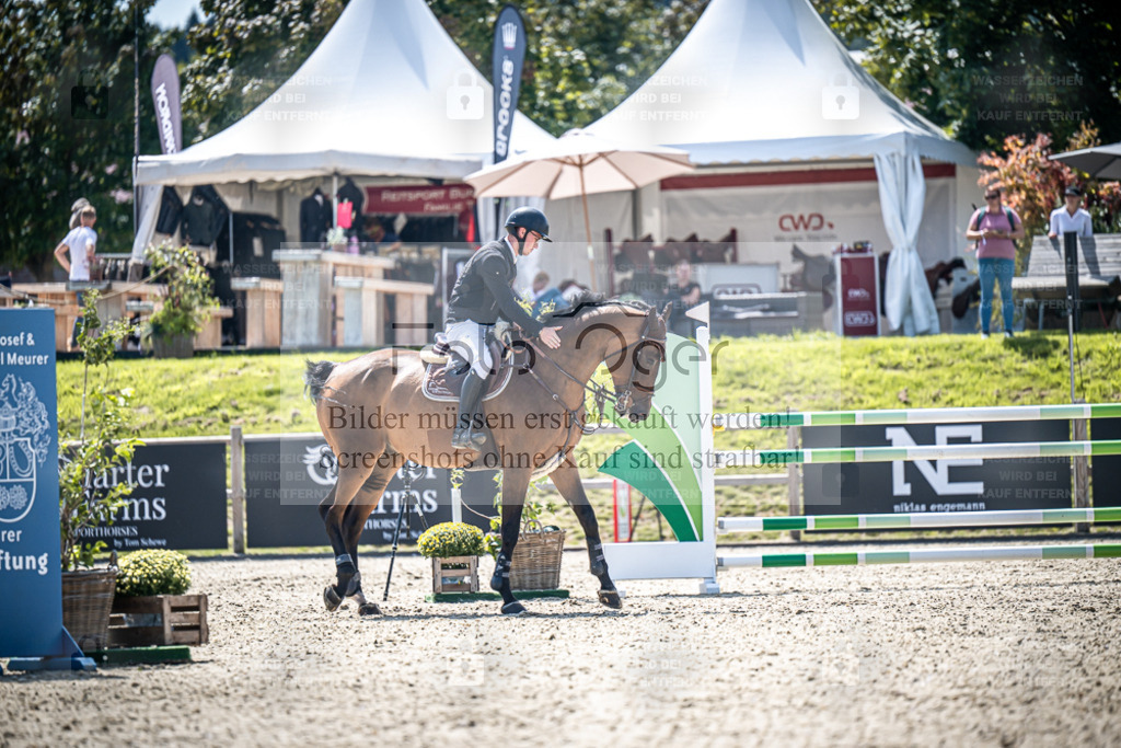 DOS_5429 | Entdecke hochwertige Reitturnierfotos von Foto Oger. Professionell, emotional und authentisch – jetzt Lieblingsmomente im Shop bestellen. - Realisiert mit Pictrs.com