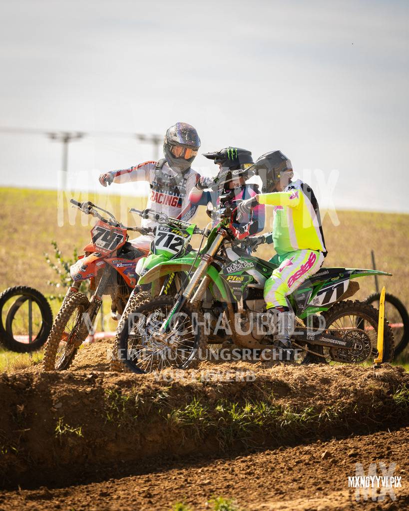 866A3506 | mxndyyvipix