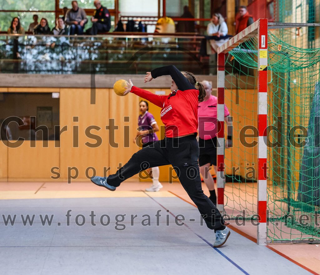 2024-10-13_051_SpVgg_Altenerding_gegen_SC_Freising | Erding, Deutschland, 13.10.2024:Handball, Bezirksoberliga Frauen Altbayern 2024 / 2024, 3. Spieltag, SpVgg Altenerding gegen SC Freising, Endergebnis: 26:35Hanna Knecht (HSG Freising-Neufahrn, #16)Foto: Christian Riedel / fotografie-riedel.net