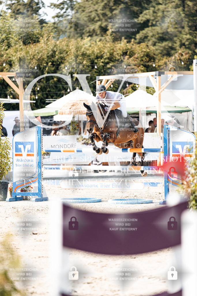 CK902497 | Turnierfotografie Pferdefotografie Trier Rheinland-Pfalz Pferdesport Reitsport Tierfotografie Sportfotografie Pferdevideo Pferdevideografie Equestrianvideography equestrianphotography  - Realisiert mit Pictrs.com