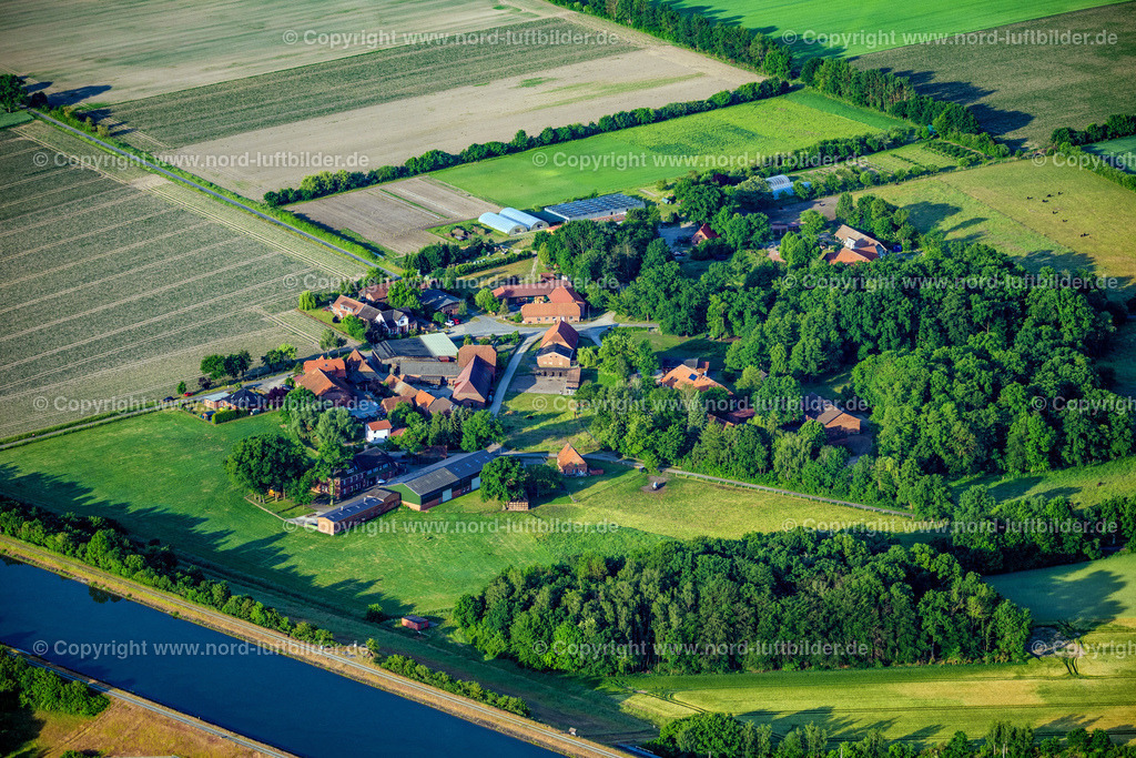 Klein_Bollensen_Mittellandkanal_ELS_0030050623 | BOLLENSEN 05.06.2023 Dorf - Ansicht in Klein Bollensen im Bundesland Niedersachsen, Deutschland. // Village view in Klein Bollensen in the state Lower Saxony, Germany. Foto: Martin Elsen