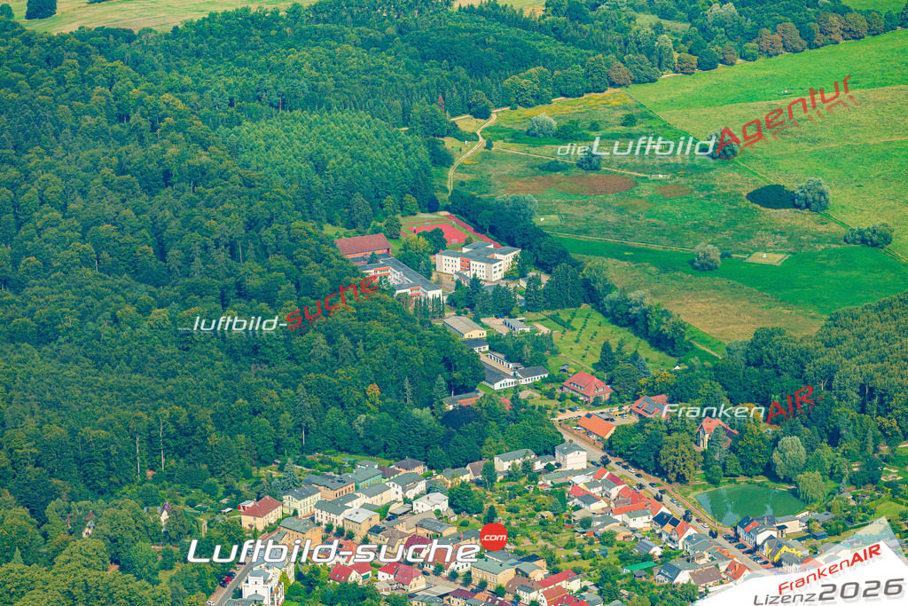 Schule Bad Doberan Bild- Das Luftbild wurde 2025 vom UL-Flugzeug heraus erstellt ( keine Drohne bzw. Drohnenaufnahme ) - Hochauflösende Luftaufnahme -Nicht vergleichbar mit Google Maps oder Satelittenbilder- Die Geschenkidee !Mit Lizenz und Bildrechte bestellbar - CC