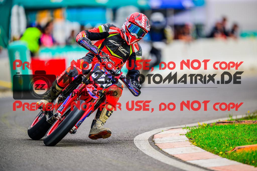 MaZZes_FotoMatrix_240609_6007705_8890 | S2