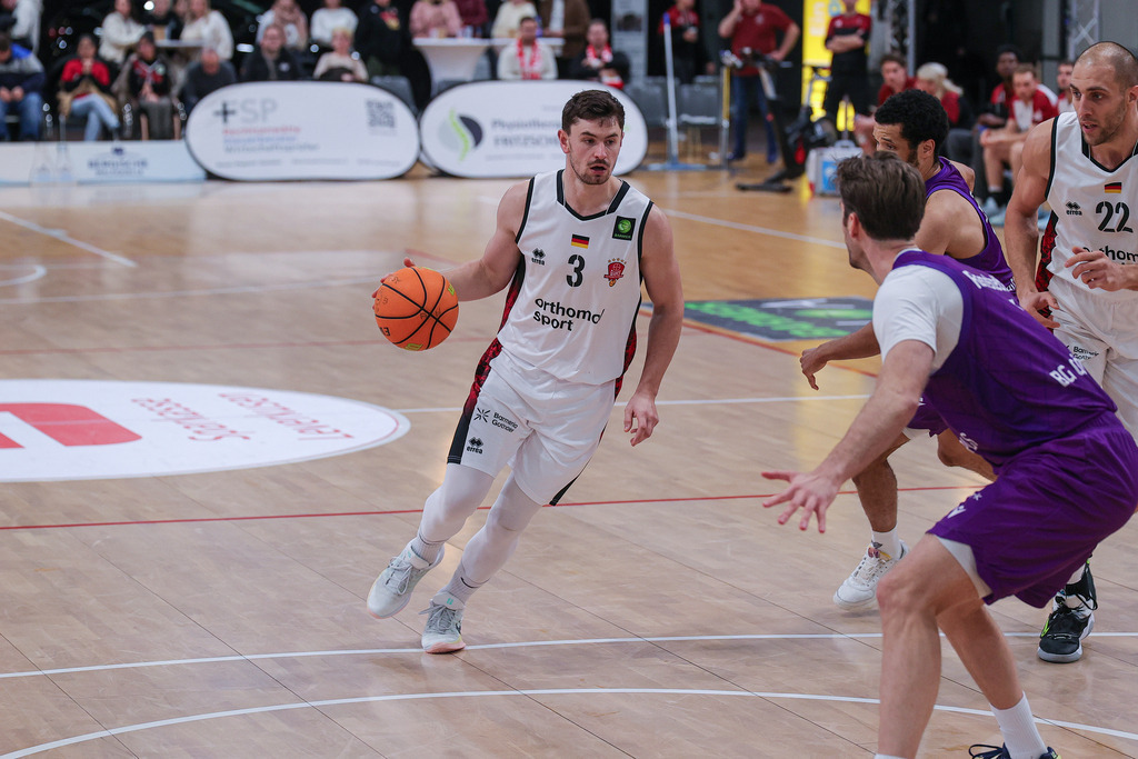 Pro A BAYER GIANTS vs BG Göttingen-123 | Fotos von Basketballspielen aus dem Raum NRW fotografiert von Gero Mueller-Laschet und Daniel Schaefer - Realisiert mit Pictrs.com