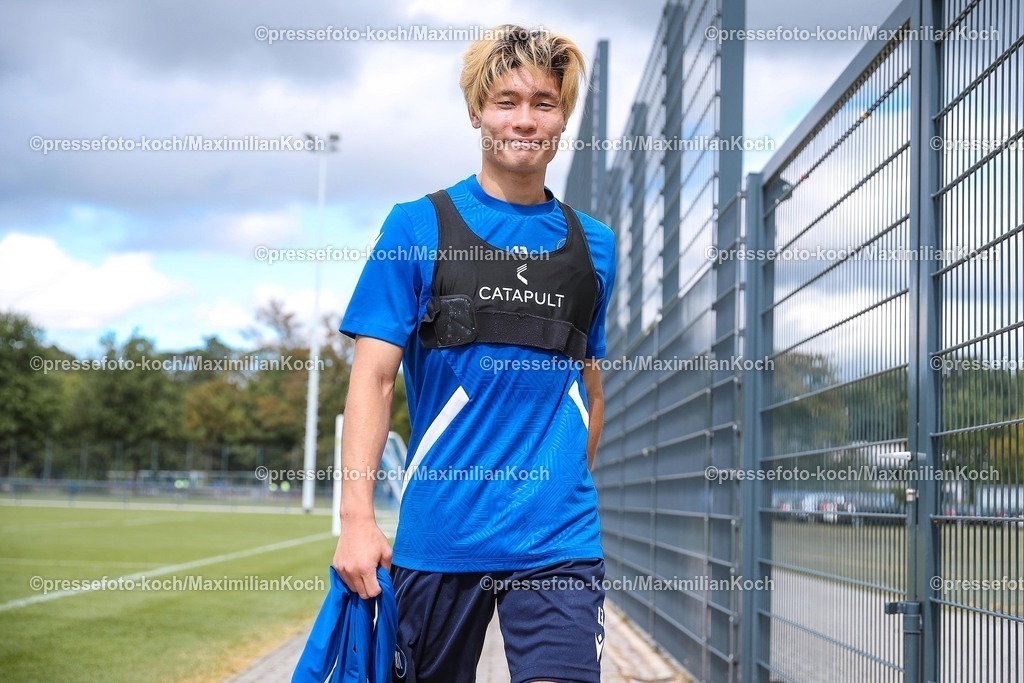 KSC02092502318 | 02.09.2025, Fußball, Training Karlsruher SC, 2. Fußball Bundesliga, Trainingsplatz am BBBank Wildpark Stadion Karlsruhe, Saison 2025 2026: Shio Fukuda (KSC #13) 
